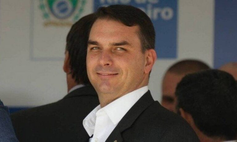 Efraim divulga data que Flávio Bolsonaro estará no São João de Campina Grande