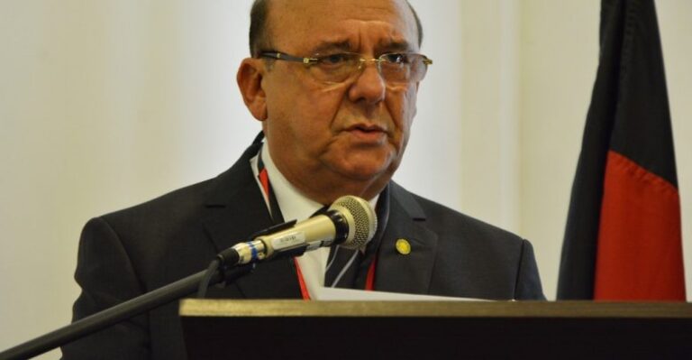 Julgar não é perseguir  (Damião Ramos Cavalcanti)