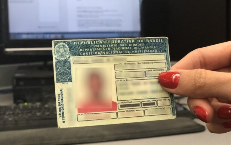 Contran altera regras para CNH e acaba com aulas obrigatórias em autoescolas