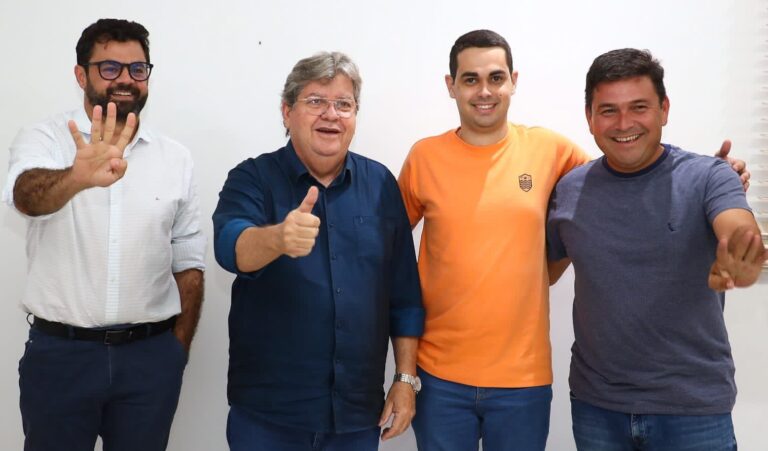 Prefeito e ex-prefeito do PL declaram apoio ao governador João Azevêdo na disputa pela reeleição