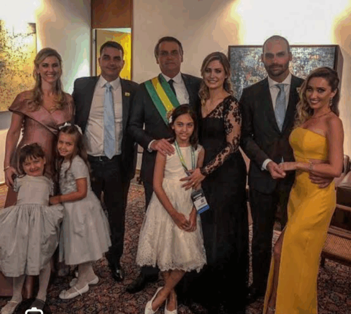 Moraes autoriza visitas de familiares a Bolsonaro sem comunicação prévia ao STF