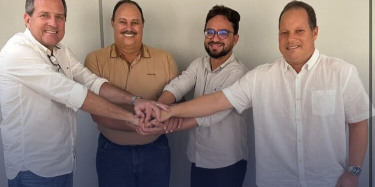 Racha em Mataraca: prefeito fecha com Maria Porto e Gervásio, mas vice fica com Tibério e Tyrone