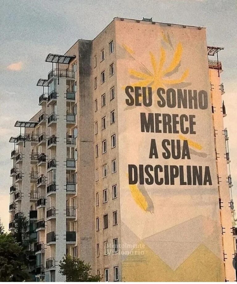 O ENCANTO DE SER PURO COMO DIAMANTE (Matusalém Alves Oliveira)