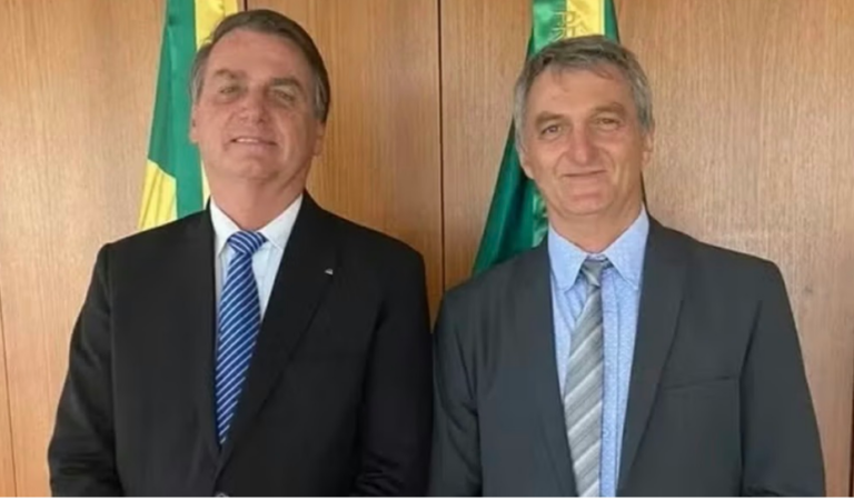 Bolsonaro ganha a quadra na Mega da Virada e, por incrível que pareça, cravou o número 13