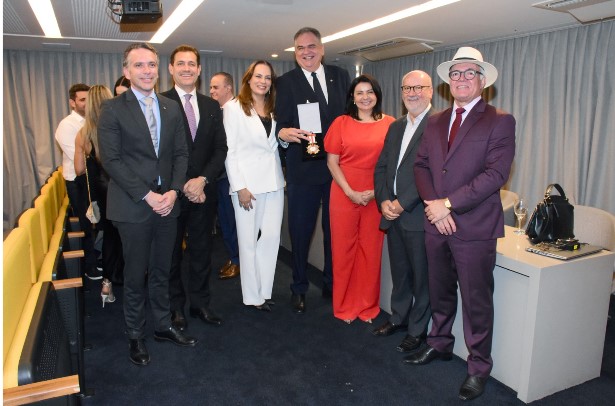 Procuradoria da Capital outorga medalhas a personalidades de destaque do segmento jurídico