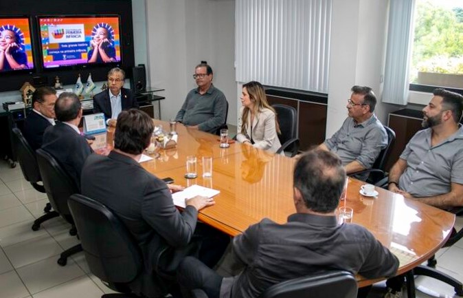 Presidente do TCE-PB recebe conselheiros nomeados para tratar dos procedimentos de posse