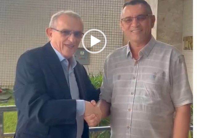 MESMO NÃO PASSANDO DE SUA OBRIGAÇÃO, MEUS PARABÉNS ARI DE RIACHÃO DE BACAMARTE !!!