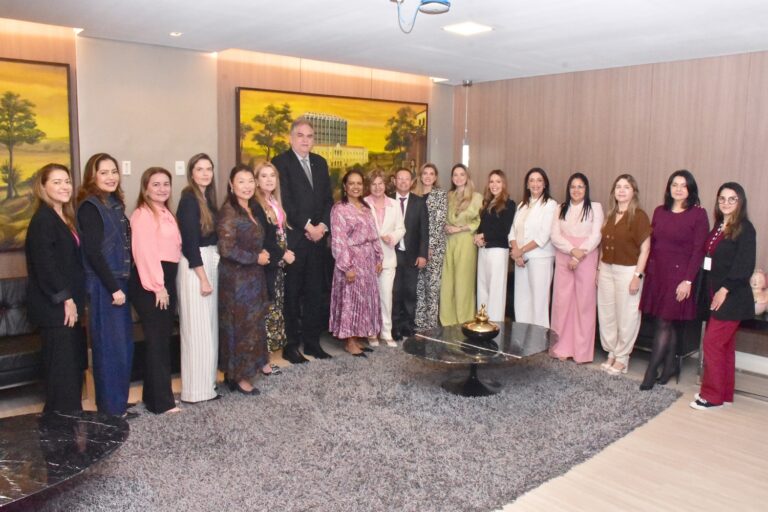 TJPB apresenta projetos pioneiros em defesa das mulheres durante visita de comitiva do CNJ