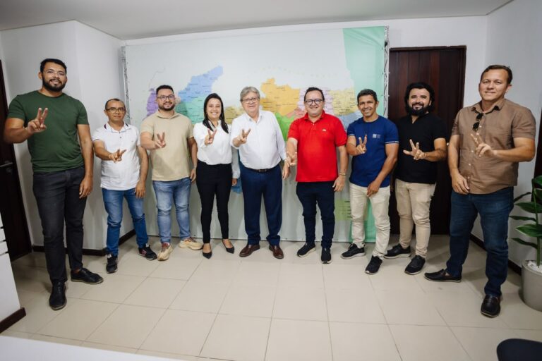 Ex-prefeito do MDB e vereadores de Jacaraú declaram apoio a João Azevêdo para o Senado