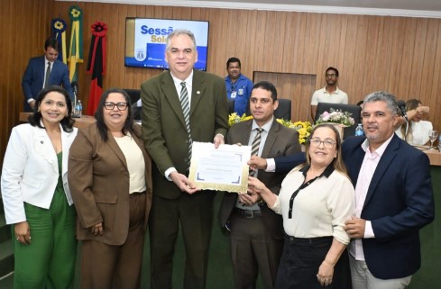 Atuação em benefício de Pedras de Fogo é reconhecida com títulos de cidadania a magistrados