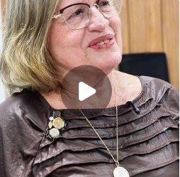 GRATIDÃO! COM ESSA PALAVRA OS PROFESSORES AGRADECEM A PRESIDENTE ROSA NUNES